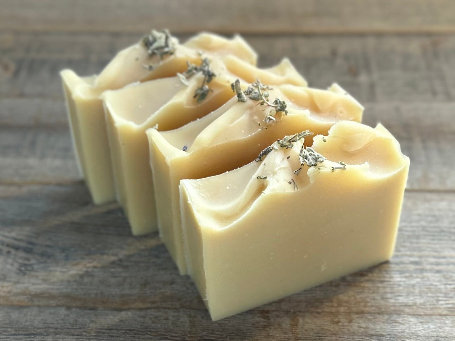 Let the worries of the day slide away with the help of this relaxing herbal blend of white sage, lavender and cedarwood. Lavender & White Sage soap is made with nourishing goat's milk, olive oil, coconut oil, cocoa butter, shea butter, sweet almond oil, castor oil, kaolin clay and dried white sage. Kendrick Homestead