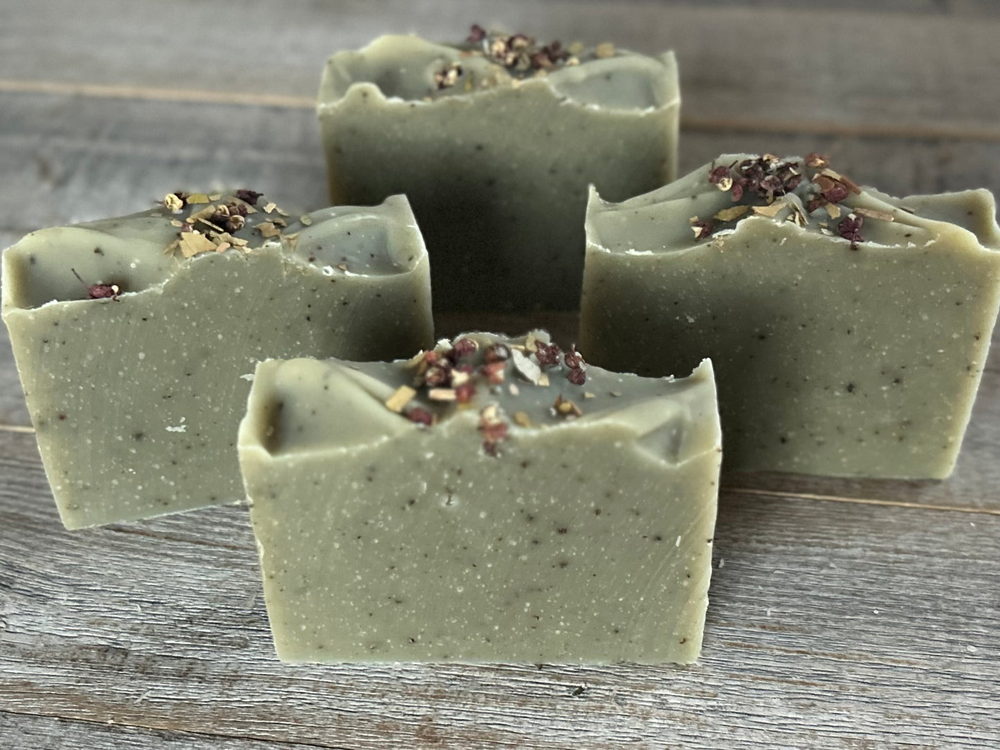 Scented with spearmint, lime and rosemary essential oil, you will feel like you are taking the most refreshing shower in the forest. Winter Forest soap is made with nourishing goat's milk, cocoa butter, shea butter, avocado oil, caster oil, french green clay, bamboo charcoal and ground juniper berries for light exfoliation. Kendrick Homestead