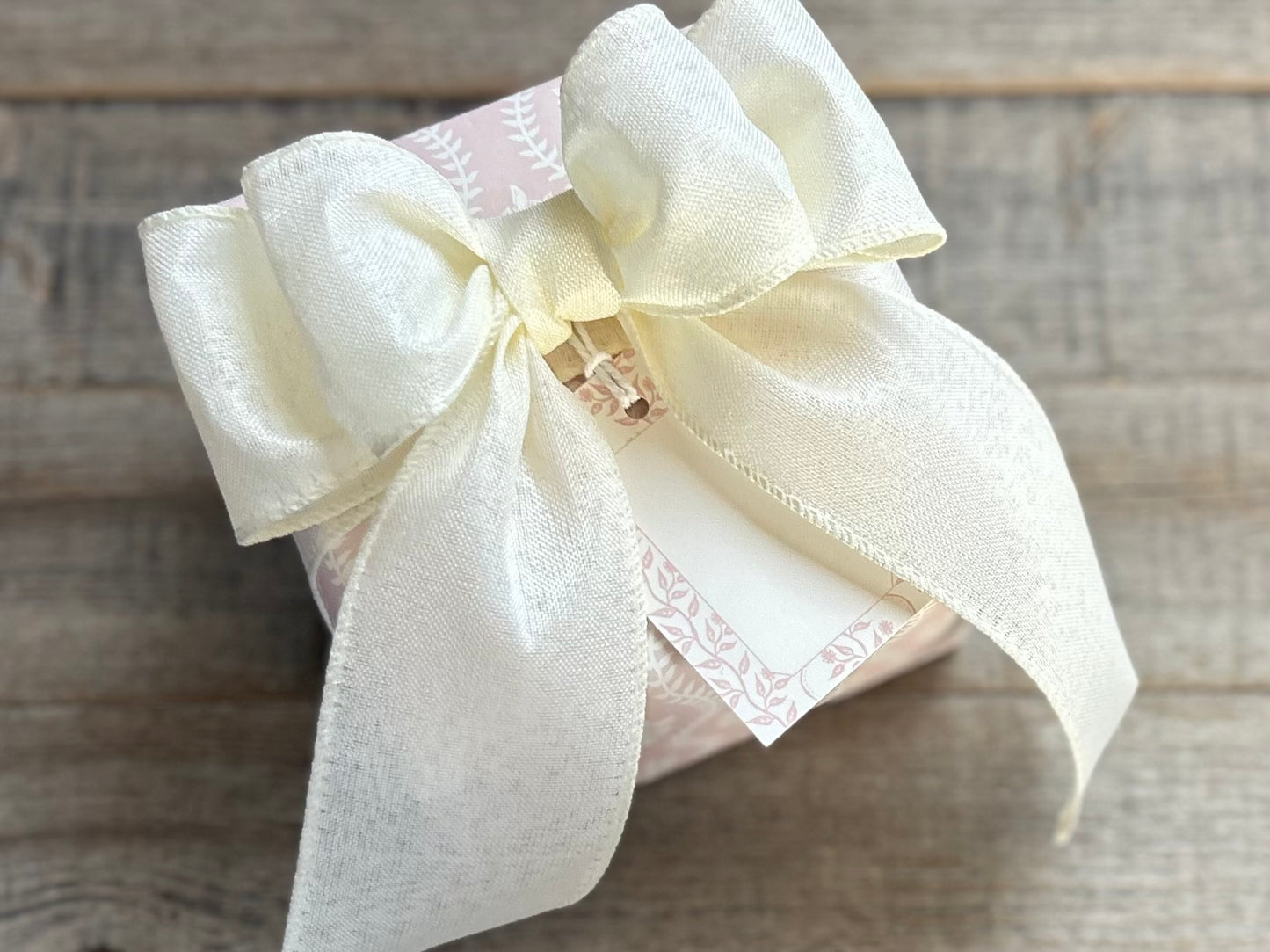 Dalia gift wrapping, Kendrick Homestead