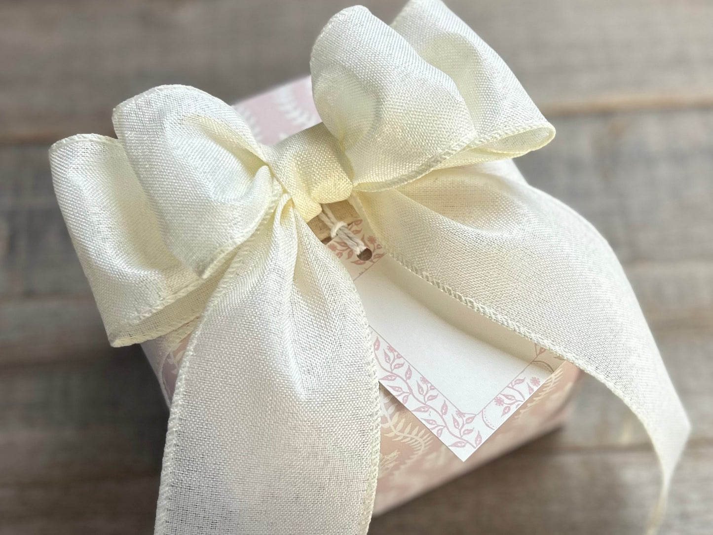 Dalia gift wrapping, Kendrick Homestead