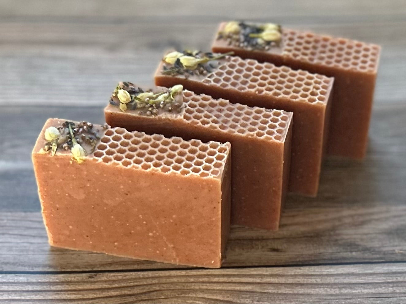 WILDFLOWER HONEY aloe vera soap