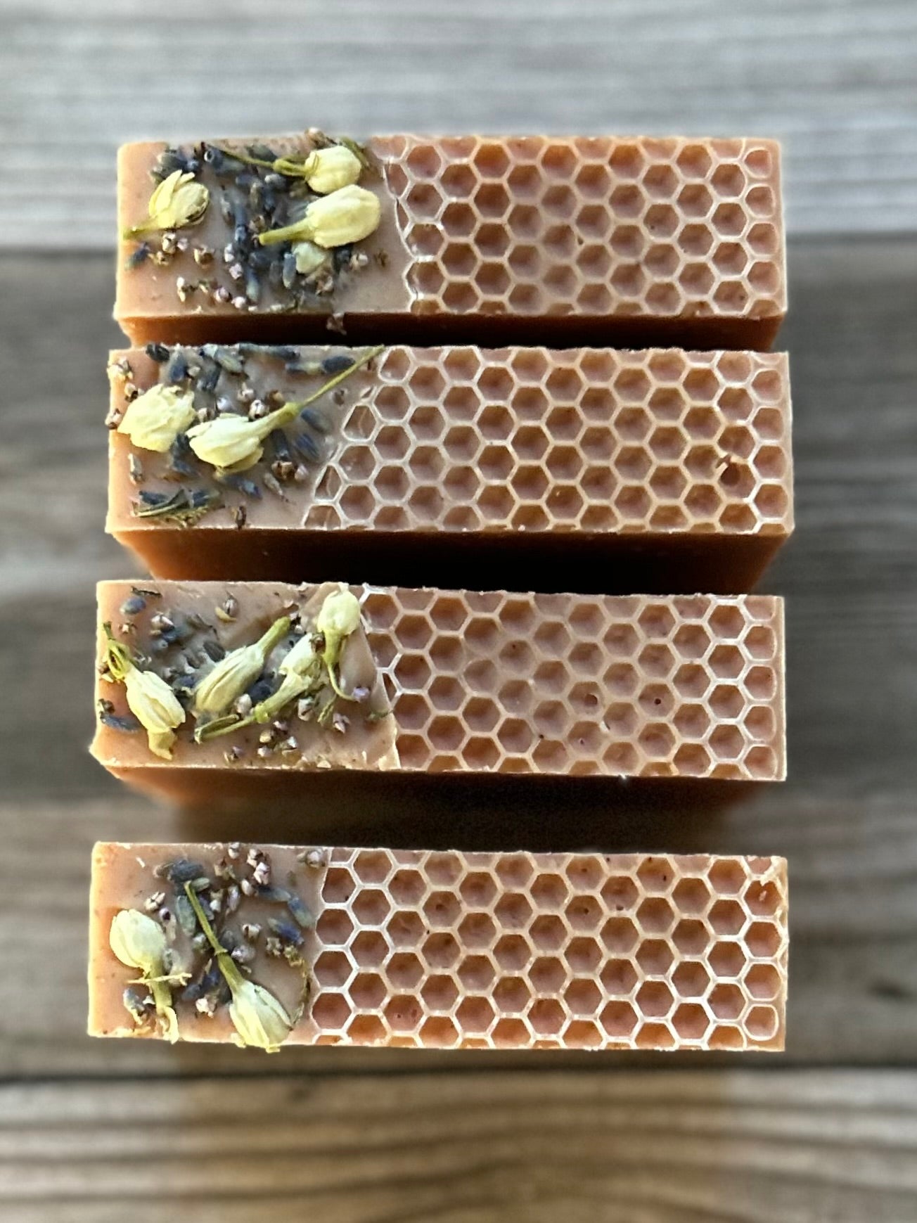 WILDFLOWER HONEY aloe vera soap