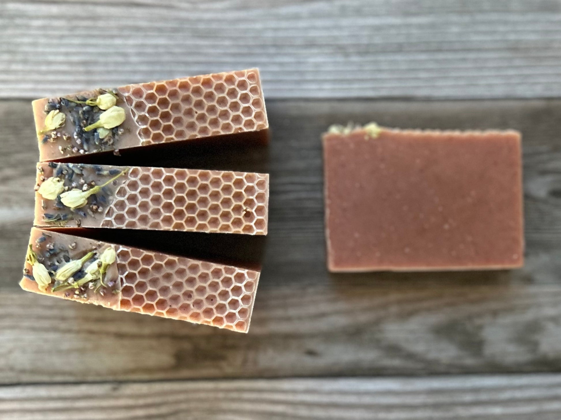 WILDFLOWER HONEY aloe vera soap