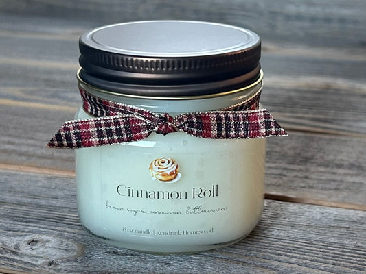Heritage Collection- Cinnamon Roll 8oz candle, Kendrick Homestead