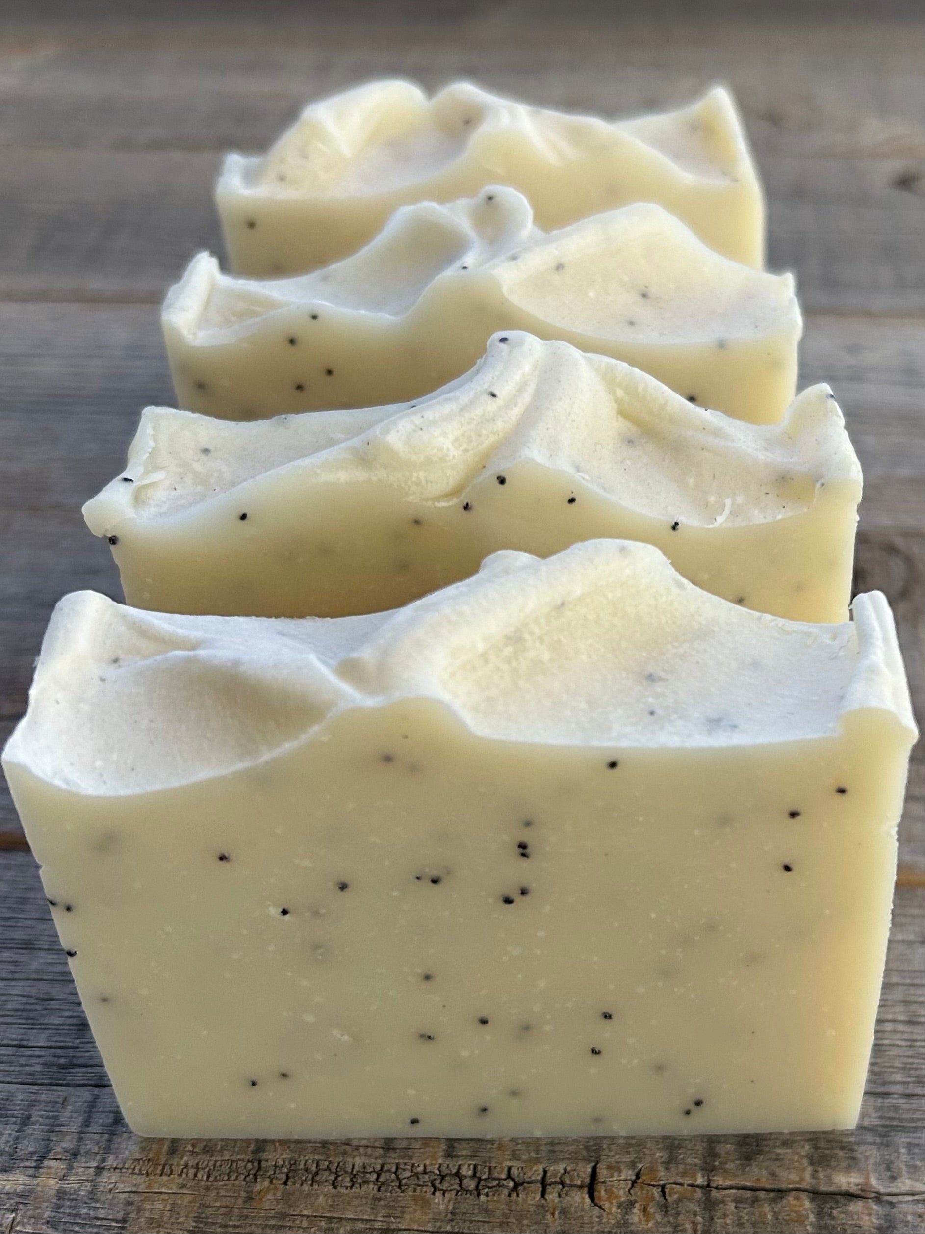 A calming blend of lavender, rosemary and cedar wood, White Aspen soap is our strongest exfoliating soap with ground pumice and poppy seeds. This it great for scrubbing dirt off your hands (and a favorite for men).  White Aspen is made with aloe vera juice, cocoa butter, sweet almond oil and creamy shea butter. The kaolin clay absorbs excess oil, gently cleanses and soothes irritated skin.  Kendrick Homestead