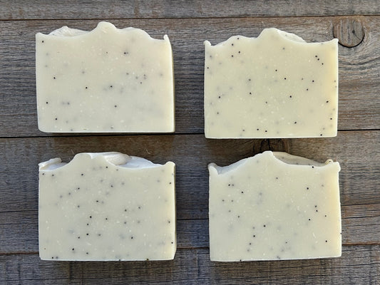 A calming blend of lavender, rosemary and cedar wood, White Aspen soap is our strongest exfoliating soap with ground pumice and poppy seeds. This it great for scrubbing dirt off your hands (and a favorite for men).  White Aspen is made with aloe vera juice, cocoa butter, sweet almond oil and creamy shea butter. The kaolin clay absorbs excess oil, gently cleanses and soothes irritated skin.  Kendrick Homestead