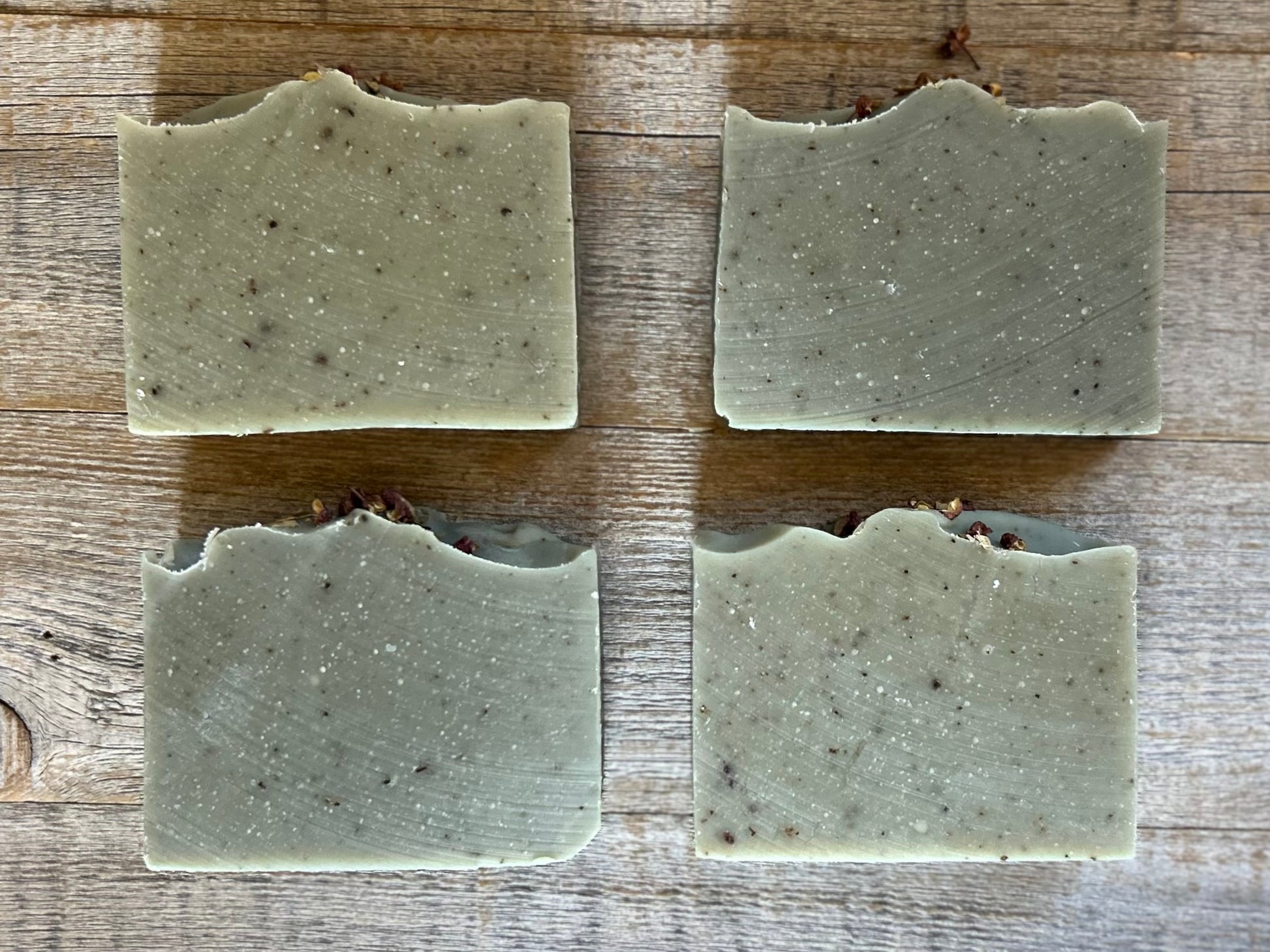 Scented with spearmint, lime and rosemary essential oil, you will feel like you are taking the most refreshing shower in the forest.&nbsp; Winter Forest soap is made with nourishing goat's milk, cocoa butter, shea butter, avocado oil, caster oil, french green clay, bamboo charcoal and ground juniper berries for light exfoliation. Kendrick Homestead