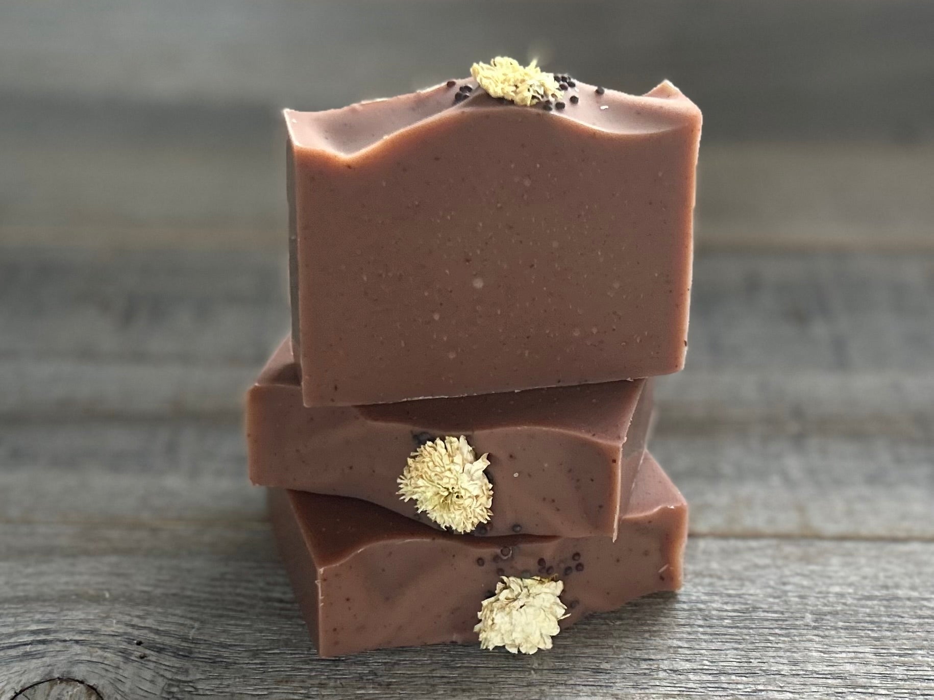 Warm and earthy notes of fall, Cranberry Honey soap is made with nourishing goat's milk, cocoa butter, creamy shea butter, raw honey and freeze dried cranberry powder. With notes of orange and rosemary, this beautiful burgundy floral soap will look stunning in your fall kitchen or bathroom decor. Kendrick Homestead