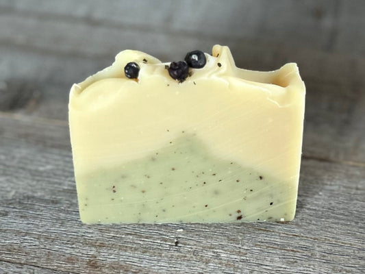 Into The Woods soap is made with a blend of peppermint, spearmint and rosemary essential oil for a refreshing, cooling effect on the skin.&nbsp; One of our personal all time favorite scent blends. This blend will ease your mind and clear your senses. Made with nourishing goat's milk, cocoa butter, avocado oil, kaolin clay, french green clay and ground juniper berries for light exfoliation.