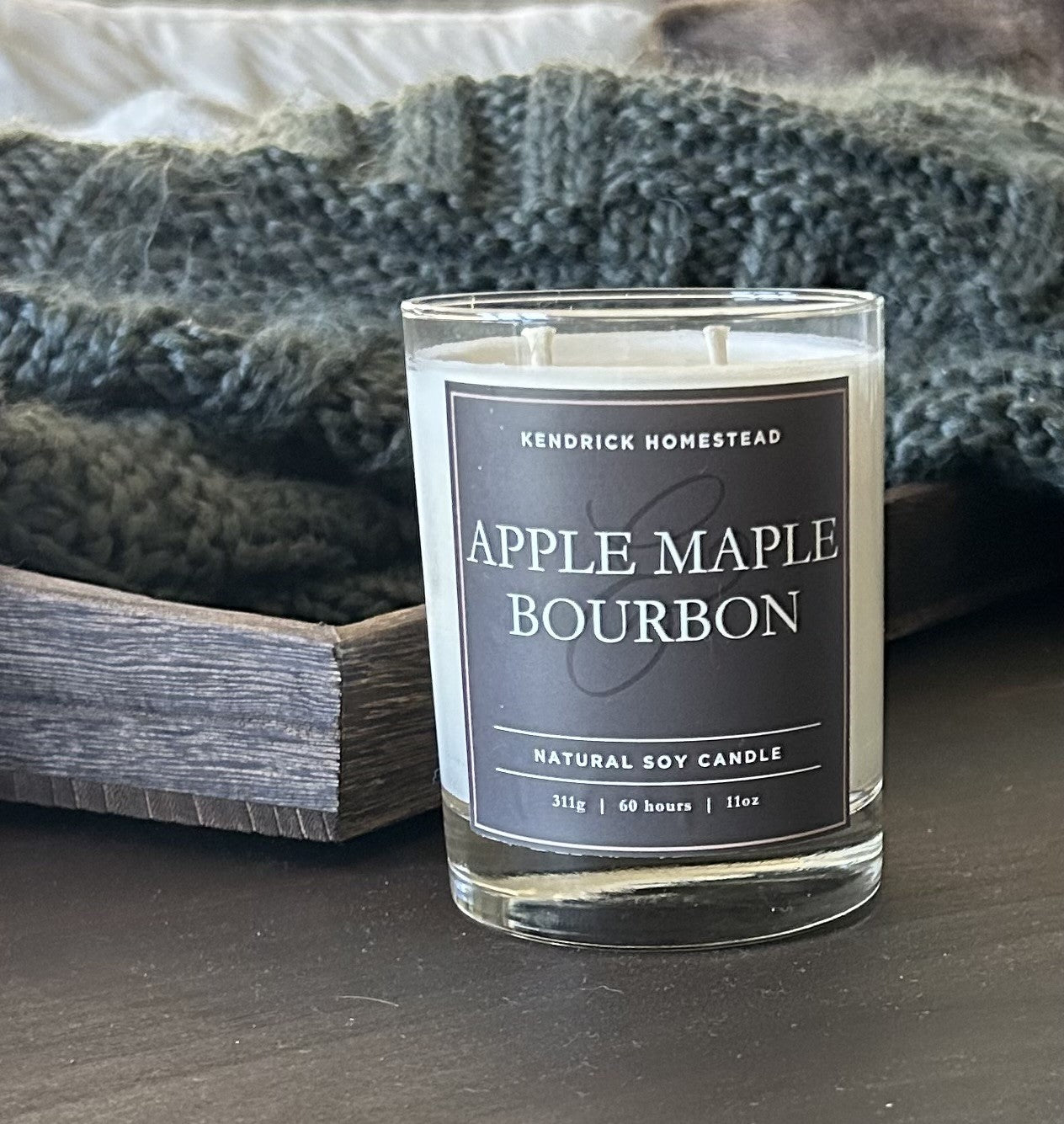 APPLE & MAPLE BOURBON soy candle