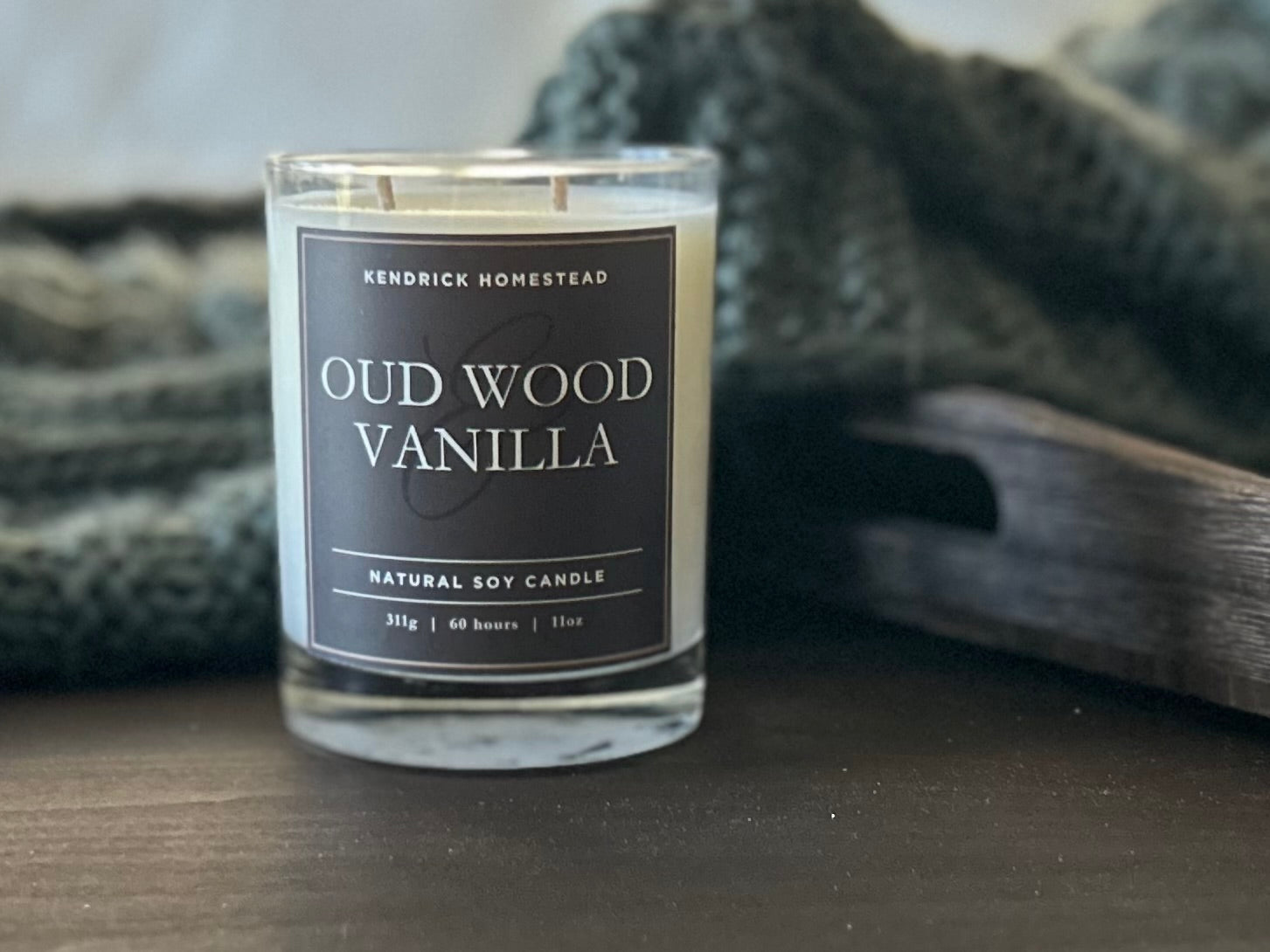 OUD WOOD & VANILLA soy candle