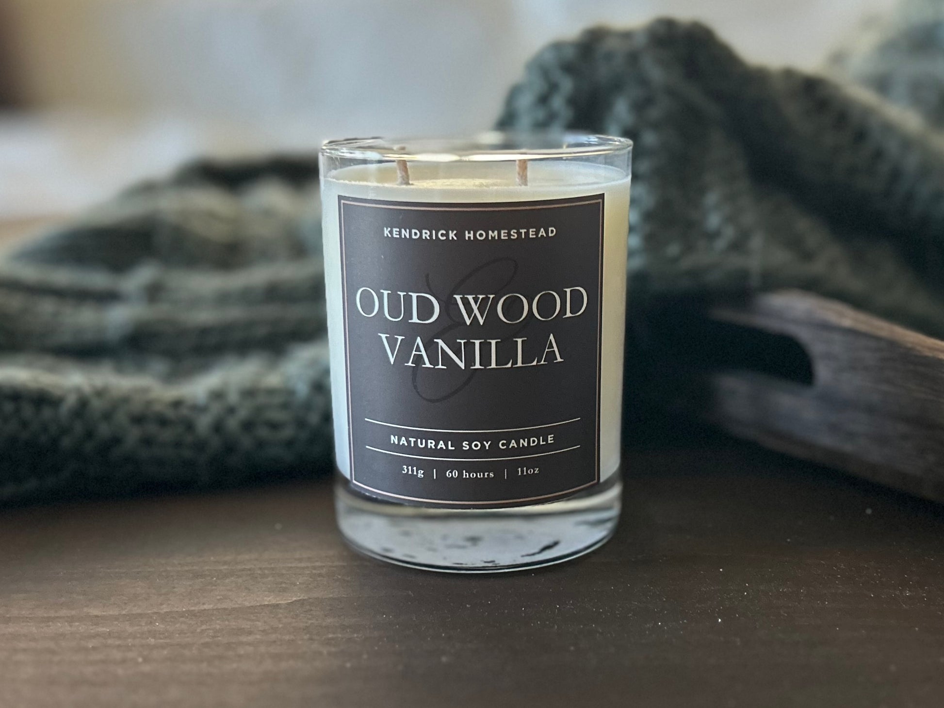 OUD WOOD & VANILLA soy candle